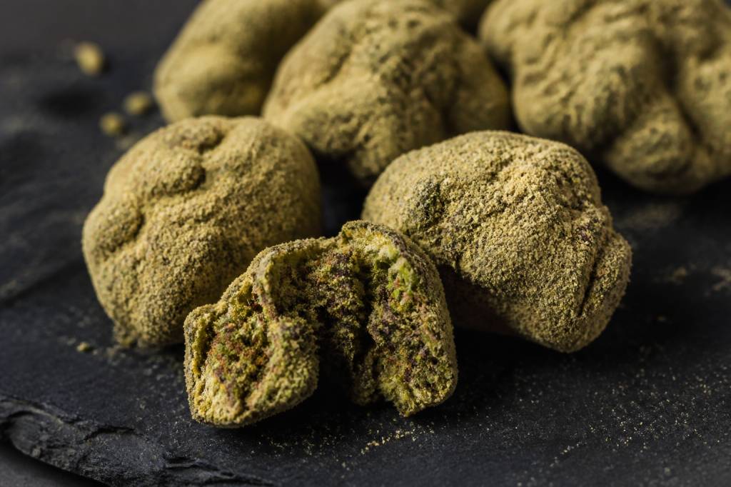 Moon rocks : effets, composition et prix du cannabis ultra puissant