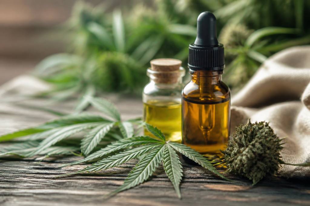 Huile de chanvre cbd : bienfaits, usages et conseils pour bien la choisir